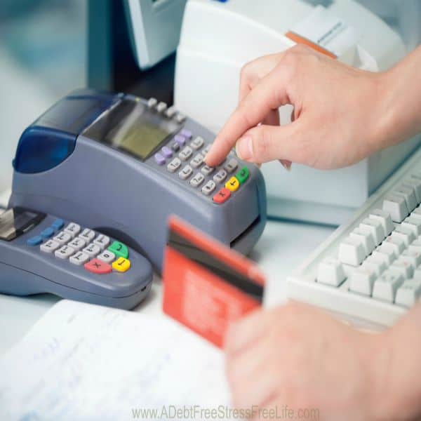 Reading the Credit card at the Credit Card Reader